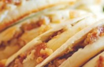 傳統(tǒng)美食肉夾饃如何逆襲成網(wǎng)紅？小李獨(dú)家創(chuàng)業(yè)秘籍！