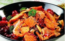 麻辣香鍋創(chuàng)業(yè)火爆秘訣！怎么制作？配料選擇有何講究？速來揭秘！