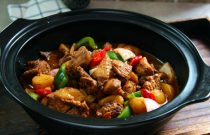 雞公煲如何逆襲成餐飲黑馬？創(chuàng)新之路點燃創(chuàng)業(yè)夢想！