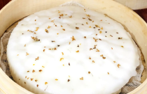 

水塔糕爆火背后：傳統(tǒng)小吃如何煥發(fā)新生？創(chuàng)業(yè)者如何平衡傳統(tǒng)與創(chuàng)新？