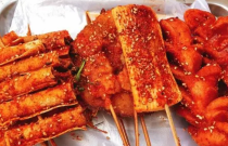 揭秘夜市霸主炸串醬料，怎么調(diào)制成獨(dú)家絕味？創(chuàng)業(yè)必備秘籍！