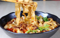 刀削面創(chuàng)業(yè)火爆來(lái)襲！如何脫穎而出？削面技巧與盈利秘籍！