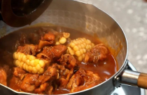 炮崩雞如何成為舌尖傳奇？創(chuàng)業(yè)者美食革新之路！
