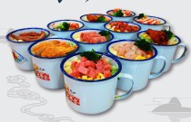 茶缸飯爆火！傳統(tǒng)美食怎么逆襲？創(chuàng)業(yè)者速看其奧秘！