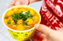 手打蝦滑揭秘！鮮美奧秘何在？速學(xué)制作，感受大海饋贈(zèng)！