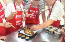 轉(zhuǎn)爐烤魚背后的成功秘訣與創(chuàng)業(yè)疑問？