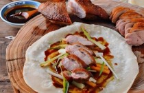 開(kāi)鹵肉卷餅真的要起早貪黑？看這家店如何輕松經(jīng)營(yíng)！