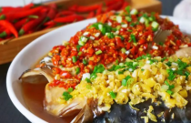 學(xué)做剁椒魚頭，開啟舌尖上的風(fēng)味之旅
