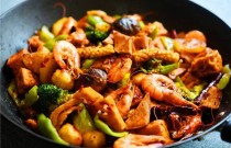學(xué)習(xí)小地鍋與地鍋雞，掌握傳統(tǒng)美食技藝，開啟餐飲創(chuàng)業(yè)！