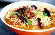 想學(xué)牛肉板面湯料？正宗配方手把手教你做出地道美味
