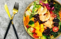 北京輕食培訓學校推薦：從選材到制作，掌握輕食核心技術，開啟健康美食創(chuàng)業(yè)之路！