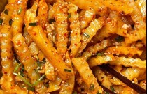 5元一碗狼牙土豆，利潤高到嚇人？3個(gè)創(chuàng)業(yè)高手的賺錢秘訣，揭開秘密！