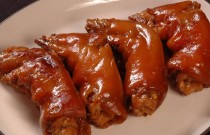 濟(jì)南鹵肉熟食培訓(xùn)學(xué)校哪家靠譜？行業(yè)內(nèi)幕揭秘，3個(gè)關(guān)鍵點(diǎn)助你選對(duì)機(jī)構(gòu)！