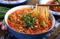饸絡(luò)面的做法詳細教程：從零開始，輕松掌握傳統(tǒng)美味！