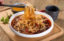 學漢中面皮要多少學費？想創(chuàng)業(yè)學技術(shù)，別被坑了！