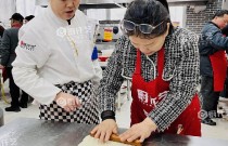 學(xué)校門口開早餐店賺錢嗎？客源穩(wěn)定，回本快！