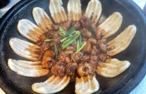 地鍋雞加盟店利潤(rùn)高嗎：還在觀望？機(jī)會(huì)就在眼前~