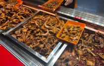 ??鹵鴨貨教程全解析：從選料到鹵制，手把手教你做出香飄半條街的老鹵味??