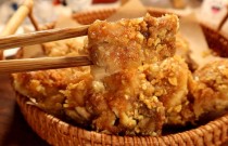 夫妻擺攤賣炸雞，日入 1788？秘訣藏在分工里？