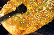 擺攤賣燒餅?zāi)甏姘偃f！500元成本日入2800+，小生意藏大機(jī)會(huì)