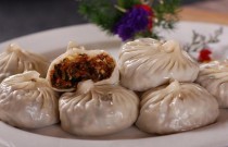 紙皮包子的制作流程有哪些？掌握技巧和細(xì)節(jié)，才能做出松軟又香的地道美味！