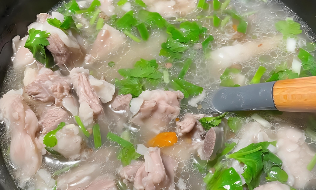 開(kāi)個(gè)羊湯館一年能掙多少錢(qián)？羊湯館的盈利分析!