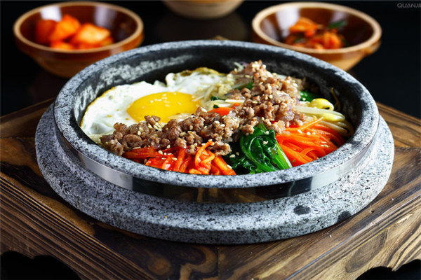 想加盟石鍋拌飯？加盟石鍋拌飯需要多少錢？石鍋拌飯加盟費用大揭秘!