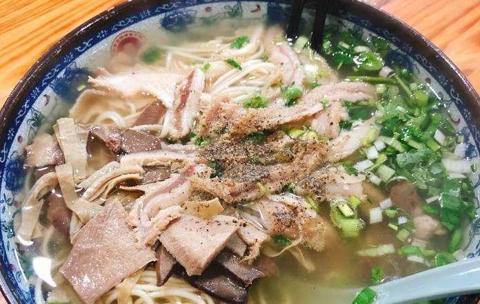 想學(xué)牛雜面？哪里學(xué)技術(shù)最地道？選擇廚仟藝，不加盟不拿料！