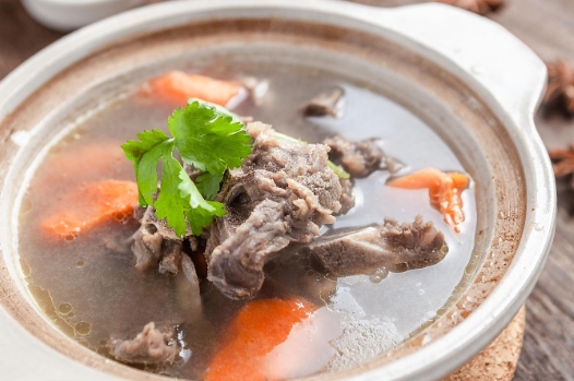 想學(xué)羊肉湯制作技術(shù)？羊肉湯哪里學(xué)？無加盟費(fèi)，純技術(shù)傳授！