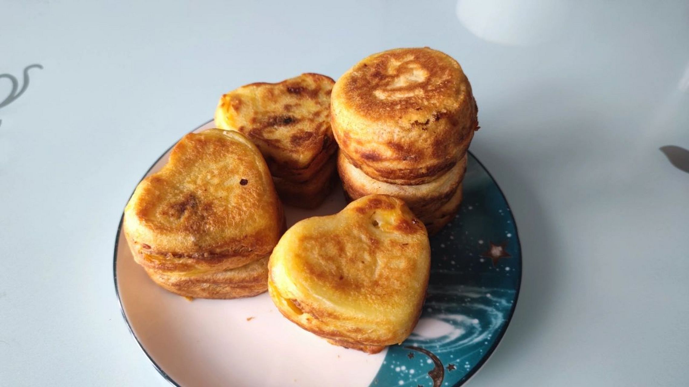想做正宗雞蛋肉堡嗎？想學(xué)雞蛋肉堡的正宗做法？在哪里學(xué)習(xí)才最靠譜？