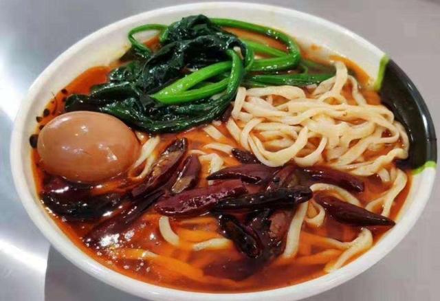 開(kāi)安徽板面店需要投資多少錢(qián)？ 這些成本你得了解！