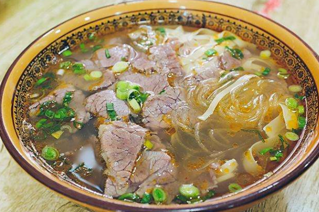 正宗牛肉湯怎么學(xué)？不加盟也能學(xué)牛肉湯，純技術(shù)教學(xué)才是創(chuàng)業(yè)正道