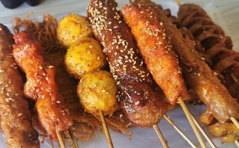 做炸串夾饃能賺錢嗎？想做炸串夾饃生意？這些利潤(rùn)分析你一定要知道！