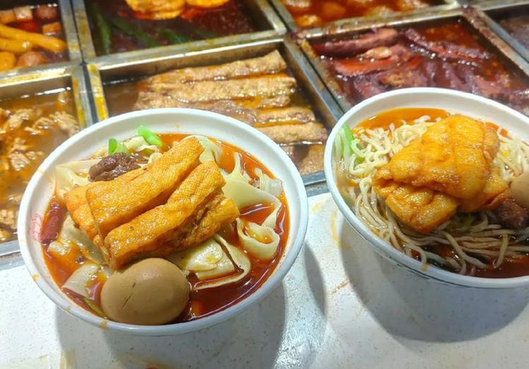 想開(kāi)板面館？看看這些成本和技巧，給你創(chuàng)業(yè)啟示！