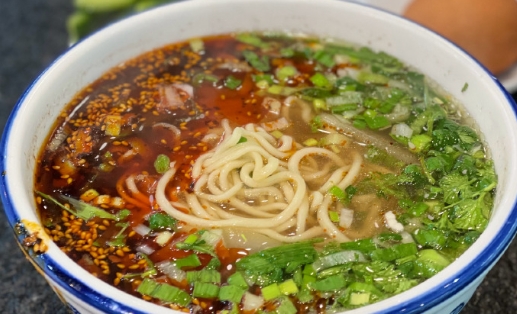你也能做出正宗的蘭州拉面湯！掌握配方，味道不同凡響