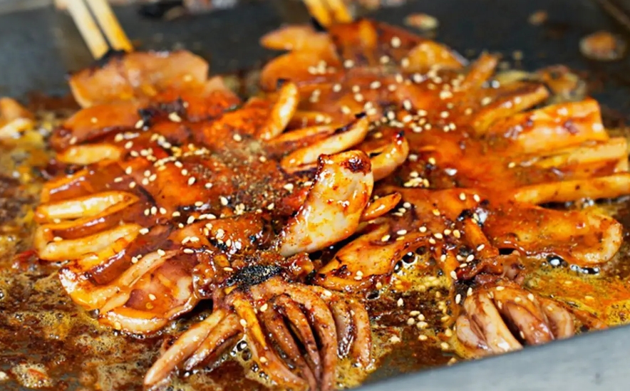 鐵板魷魚教學(xué)揭秘：廚仟藝帶你從零開始，輕松成為大廚！