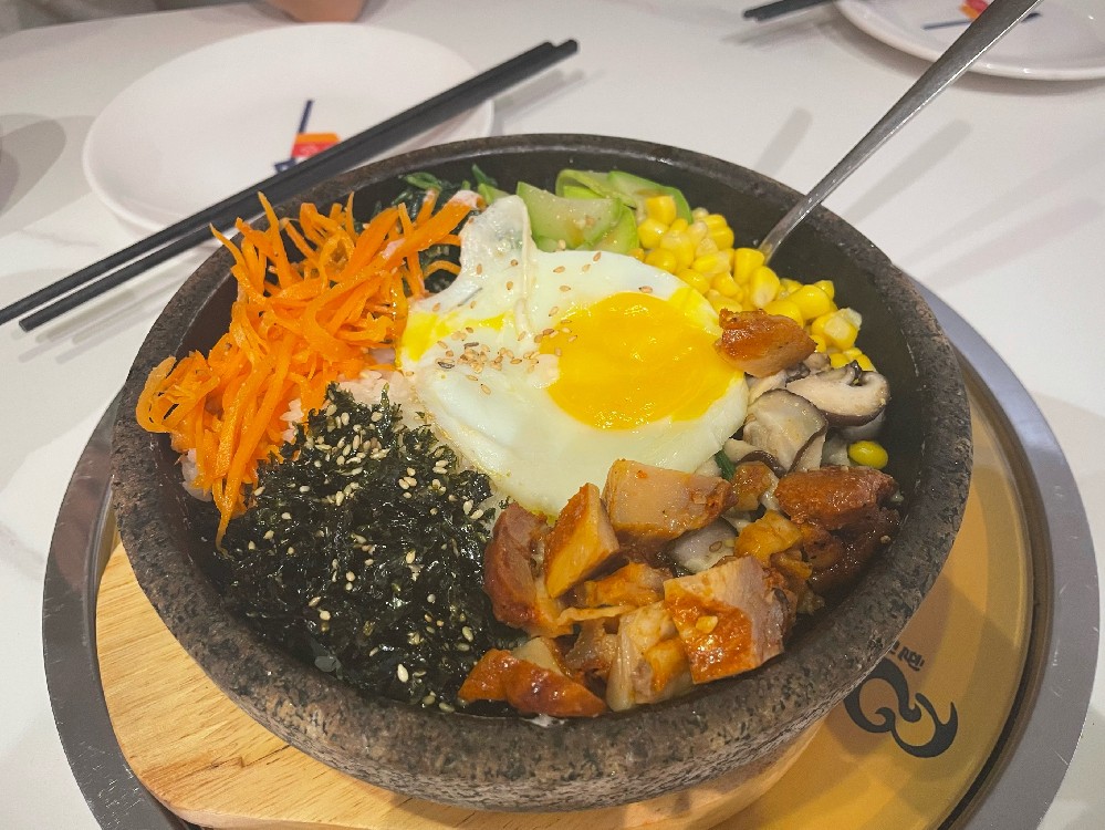 學(xué)習(xí)烤肉拌飯的技巧：讓每一口都充滿(mǎn)美味！