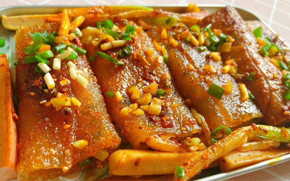想學正宗烤苕皮？找到靠譜的技術培訓，創(chuàng)業(yè)更輕松