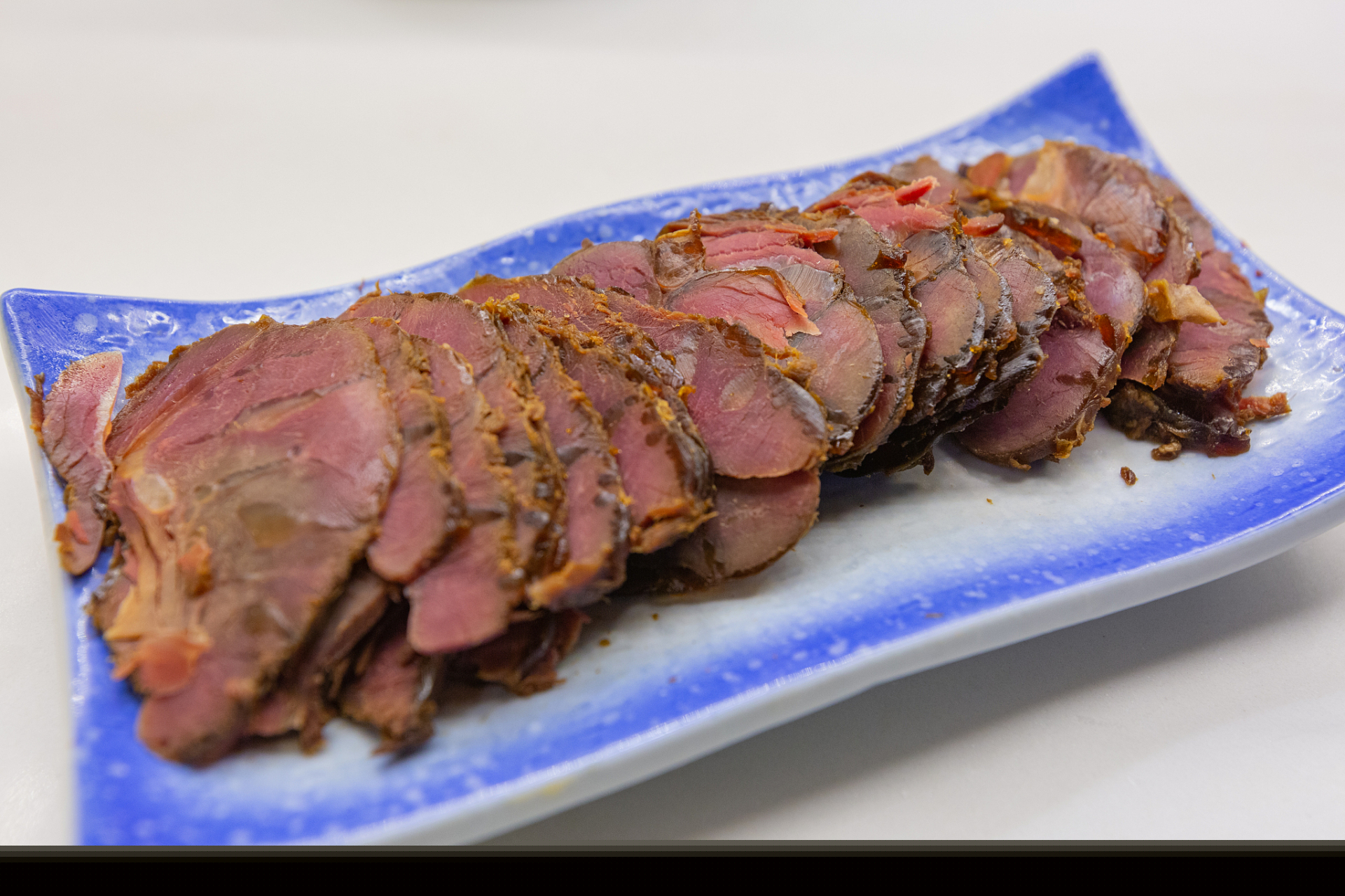 五香牛肉怎么鹵？大廚秘方大公開，簡單調(diào)料就能做出經(jīng)典味！