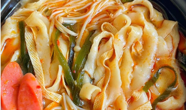 想學(xué)板面去哪里學(xué)比較好？學(xué)會這門手藝，輕松開店月入上萬！