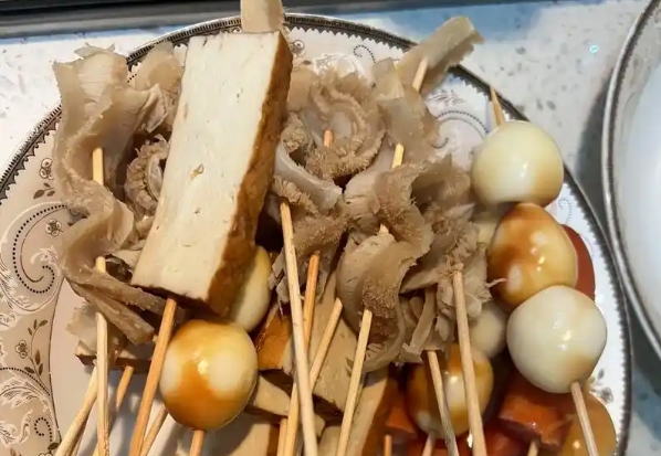 串串香在哪里可以學(xué)？從零開(kāi)始系統(tǒng)學(xué)習(xí)，快速上手創(chuàng)業(yè)