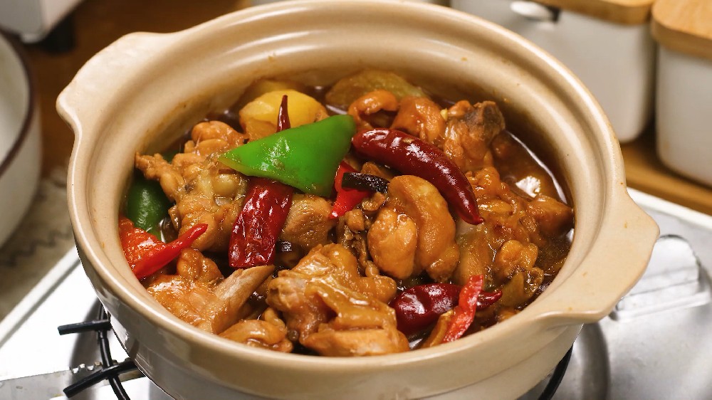 想學砂鍋菜的各種做法？從傳統(tǒng)到創(chuàng)意，輕松學會