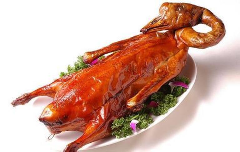 學(xué)習(xí)烤鵝，專業(yè)培訓(xùn)帶你輕松做出皮脆肉嫩的經(jīng)典美食