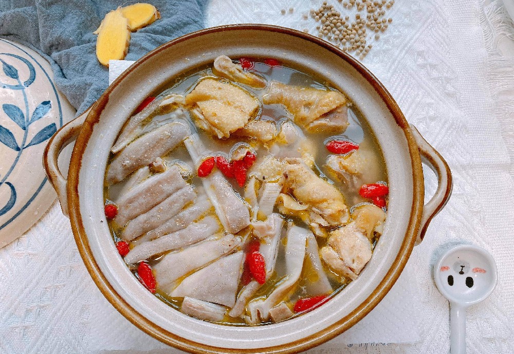 豬肚雞的制作方法及配料大全，正宗做法一目了然