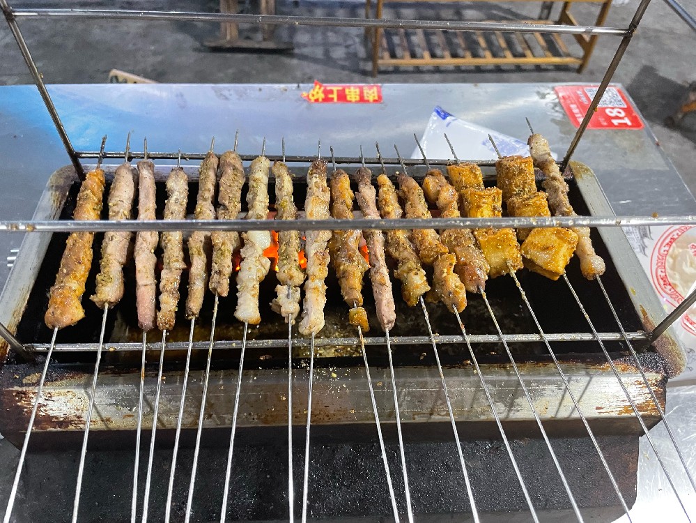 想學(xué)燒烤？淄博燒烤培訓(xùn)學(xué)校推薦，零基礎(chǔ)也能快速上手！