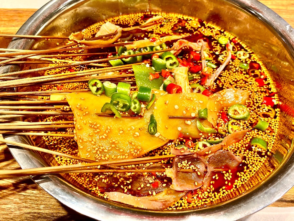 缽缽雞哪里學(xué)？想學(xué)缽缽雞技術(shù)？一站式教學(xué)帶你從零到開店