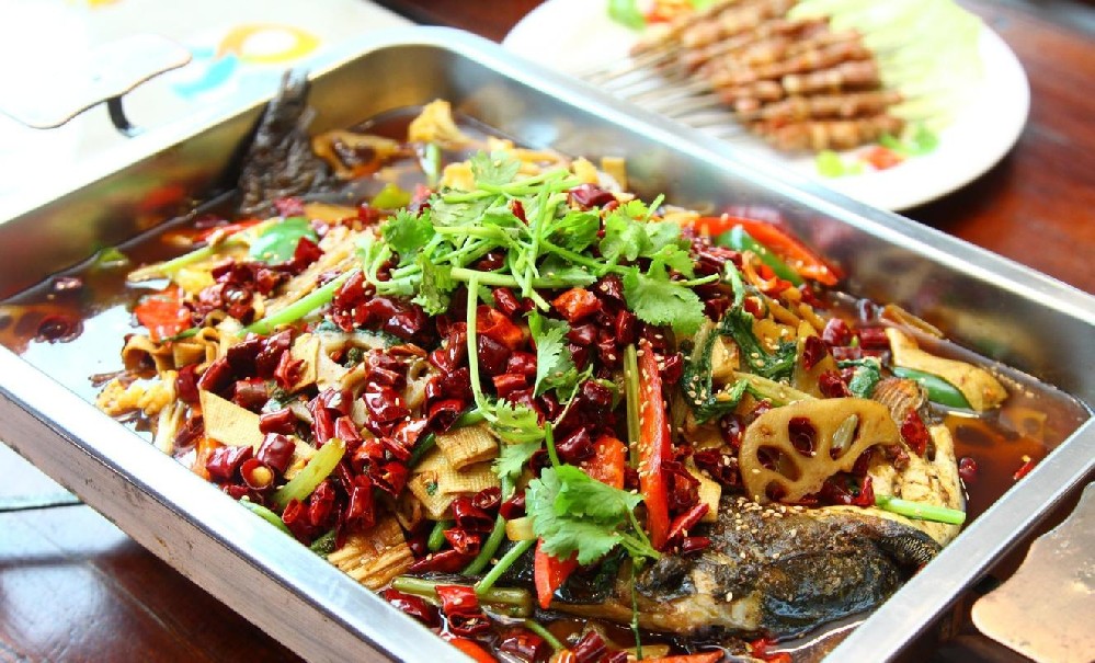 萬州烤魚的做法大揭秘，學(xué)會(huì)這些技巧，生意火爆！