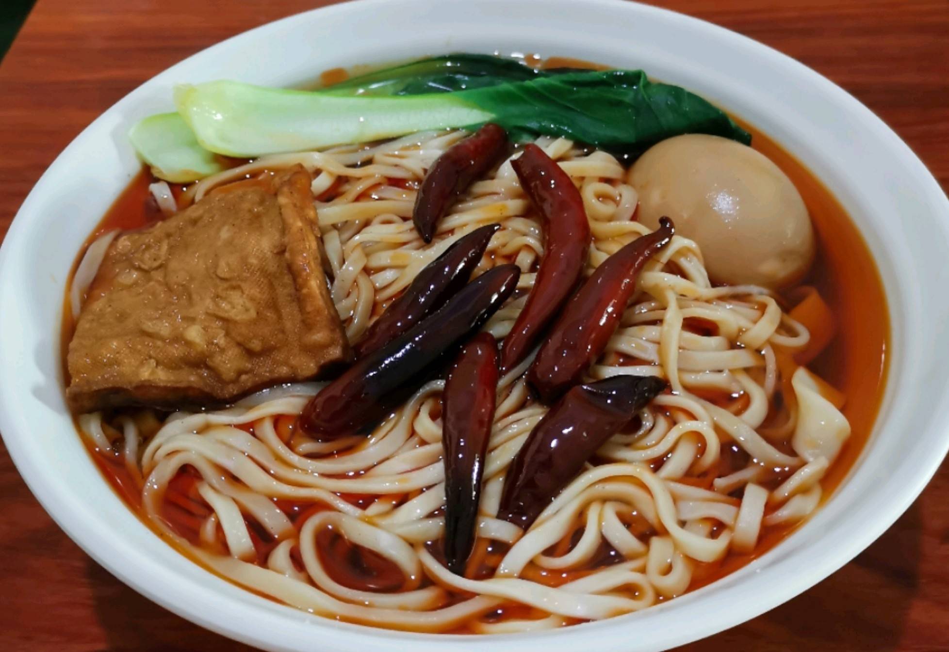 安徽牛肉板面的做法揭秘，學(xué)會(huì)它，你也能開店！