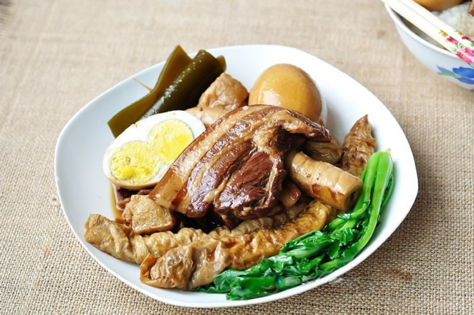 在濟(jì)寧哪家甏肉干飯培訓(xùn)靠譜？讓你學(xué)會(huì)正宗做法！