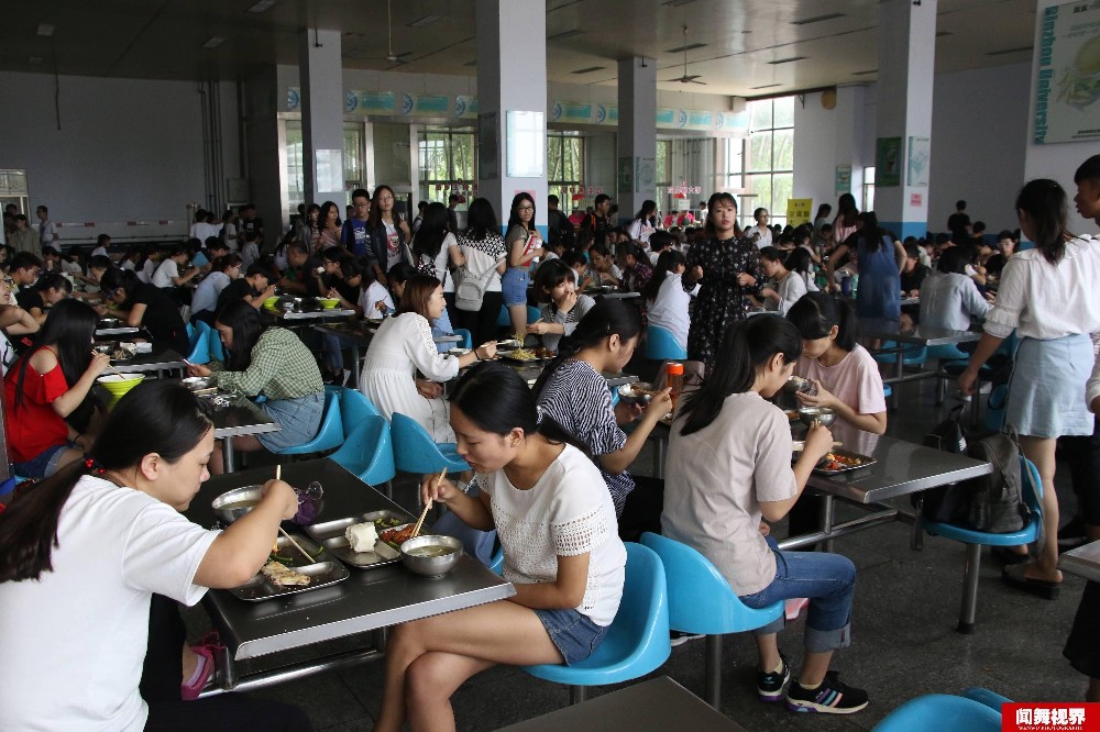大學(xué)食堂檔口最火爆的美食，輕松學(xué)會，開店賺錢！